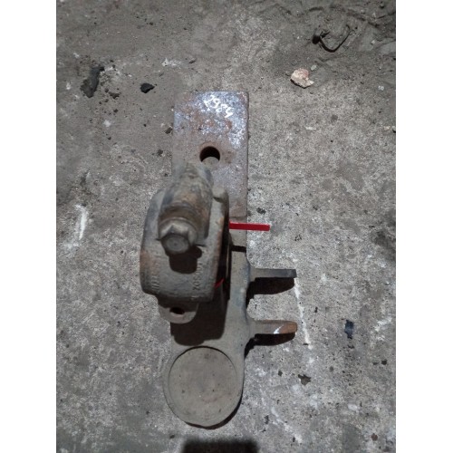 Кронштейн переднего стабилизатора+крон. перед. амортизатора Mercedes RH (618), 9433232984