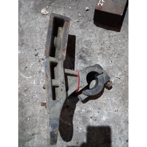 Кронштейн переднего стабилизатора+крон. перед. амортизатора Mercedes RH (618), 9433232984-3