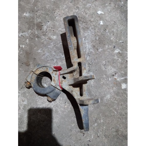 Кронштейн переднего стабилизатора+крон. перед. амортизатора Mercedes RH (608), 9433234184-2