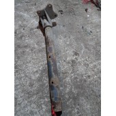 Кронштейн полукрыла (труба) Mercedes задний (631)