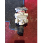 Кран главный тормозной DAF 95 547875 (механический) (833)