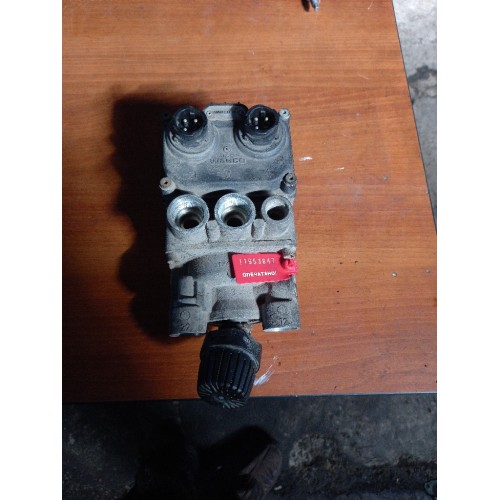 Кран главный тормозной Mercedes Actros Axor (847), 4800010110