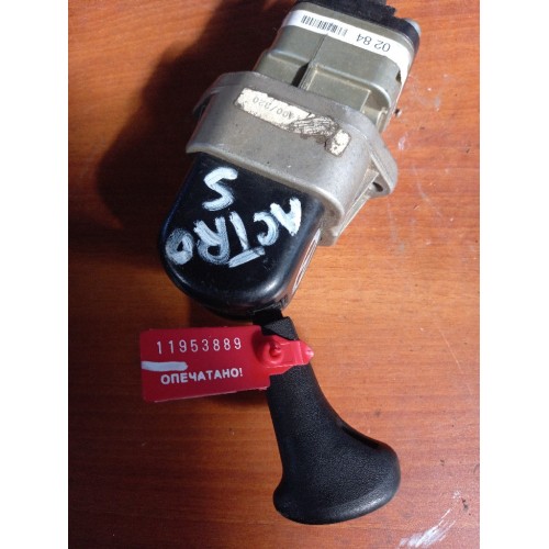 Кран ручного тормоза Mercedes Actros Axor (889), 0004200284-3