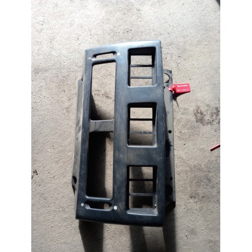 Накладка на торпедо (централ.часть под воздуховоды) DAF 105 (198), 