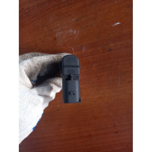 Датчик коленвала (распредвала) Mercedes Actros Axor (731), 0011532120-2