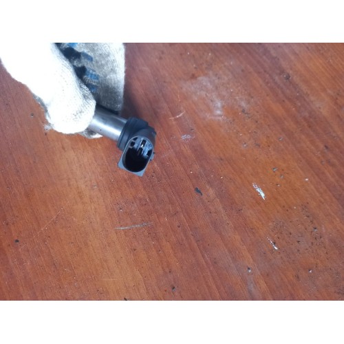 Датчик коленвала (распредвала) Mercedes Actros Axor (731), 0011532120-3