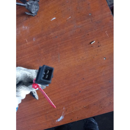 Датчик уровня охлаждающей жидкости Mercedes Actros Axor (742), 9425420217-2