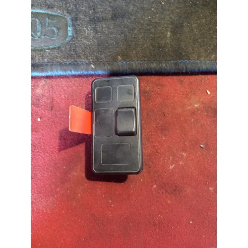 Блок управления стеклоподъемником DAF 95 583587 RH (344), 1307897