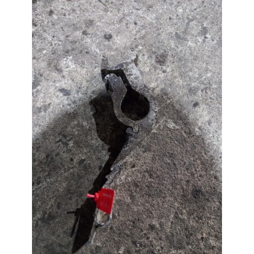 Скоба заднего крыла Volvo (648), -2