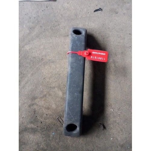 Ручка кабины DAF 95 E2 наружняя (под лобовым стеклом) центральная (579), 9592261