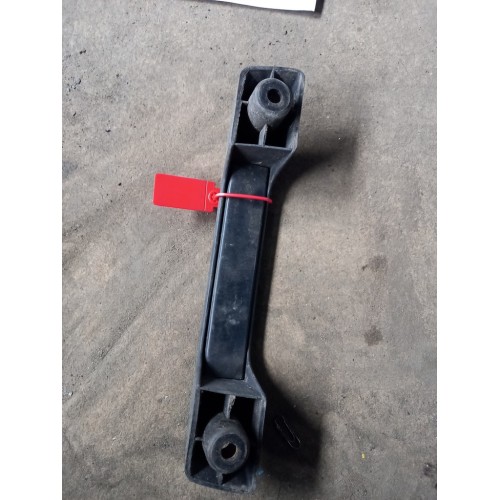 Ручка кабины DAF 95 E2 наружняя (под лобовым стеклом) центральная (579), 9592261-2