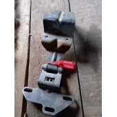 Петля капота MAN (493)