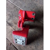 Петля двери MAN низ RH (476)