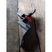 Кронштейн накладки лобового стекла MAN TGA RH (954)