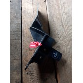 Кронштейн накладки лобового стекла MAN TGA RH (955)