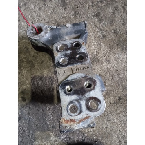 Кронштейн бампера DAF 95 547875 Е2 RH (995), 1291733-2