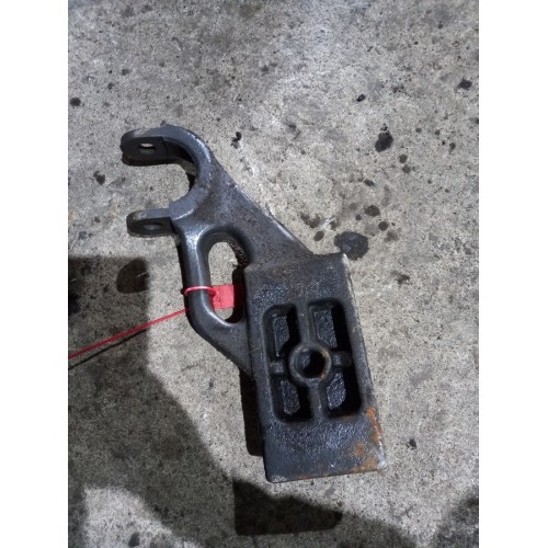 Кронштейн переднего амортизатора Renault TS нижний RH (351), 22118969-1