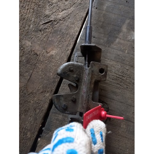 Замок бардачка MAN с тросиком 46см (933), -3