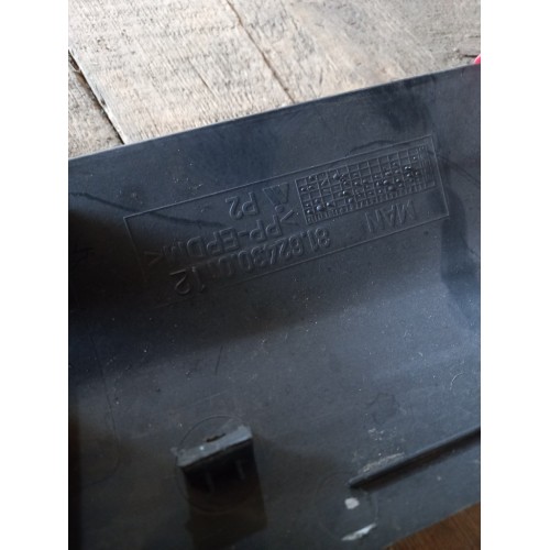 Накладка на стойку лобового стекла MAN TGA внутренняя RH (579), 81624300112-1