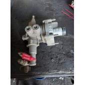 Кран управления тормозами прицепа Volvo FH 257764 (141)