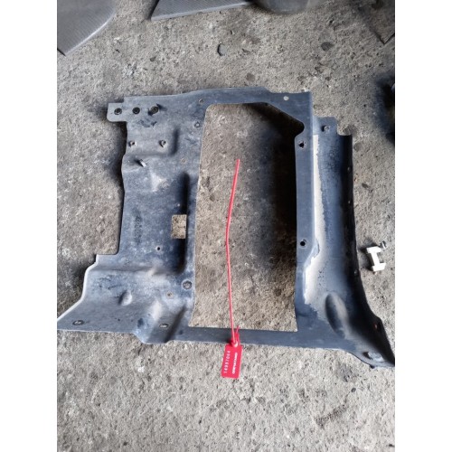 Кронштейн корпуса фары Scania R420 040019 RH (064), 1727992-2