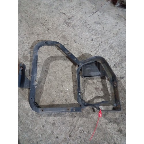 Кронштейн переднего крыла Renault Premium 460 007695 DXI RH (010), 20950559