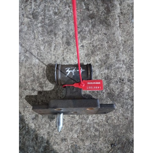 Кронштейн кабины Renault Premium 460 007695 (007), 