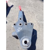 Кронштейн передней рессоры Renault TS задний RH (706)