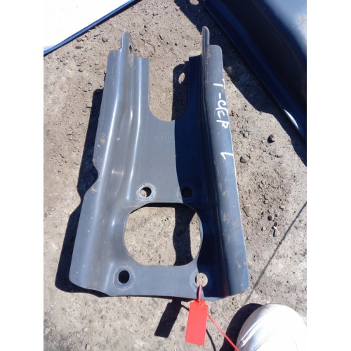 Кронштейн переднего амортизатора Renault TS верхний (704), 21507833-2