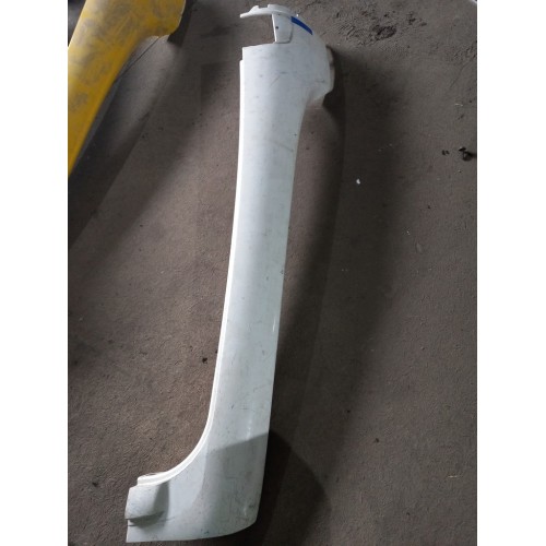 Накладка внешняя (наружняя) на лобовое стекло MAN TGA с.к. LH (640), 81624100149