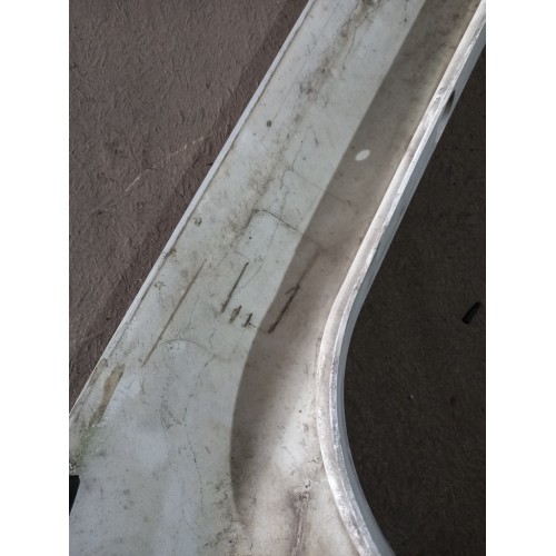 Накладка внешняя (наружняя) на лобовое стекло MAN TGA н.к. деф. LH (642), 81624100149-3