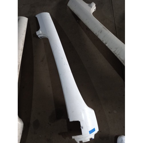 Накладка внешняя (наружняя) на лобовое стекло MAN TGA в.к. XXL RH (650), 81624100142