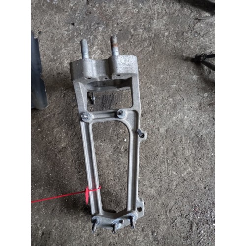 Кронштейн электронных блоков Renault TS (243), 21658350-2