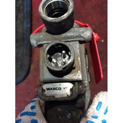 Кран ABS DAF 95/105 (331), 1304635-3