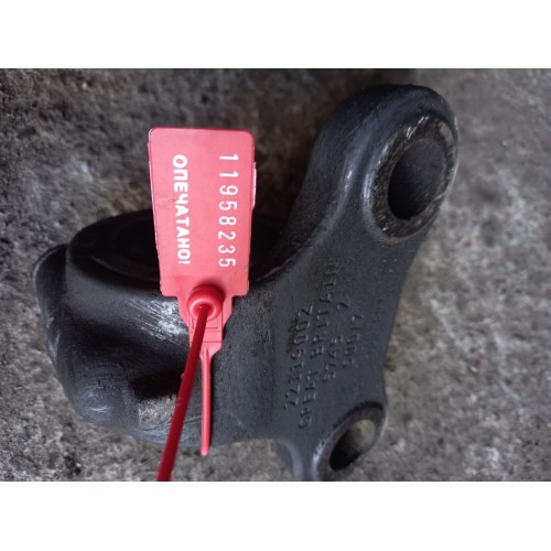 Кронштейн переднего стабилизатора Renault TS (235), 22119002-1