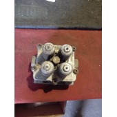 Кран 4-контурный Scania (582)