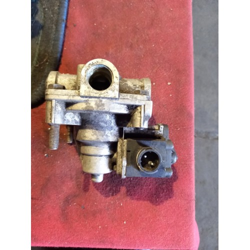 Клапан ограничения давления Scania (ускорительный) (567), 4750200110