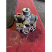 Кран ускорительный Mercedes (789)