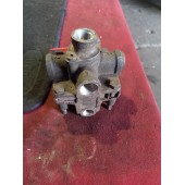 Кран ускорительный Mercedes (785)