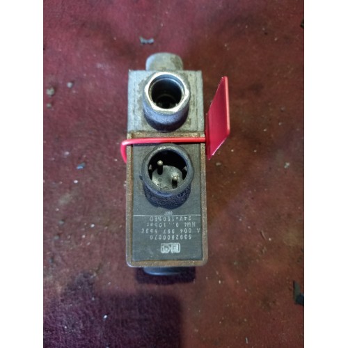 Клапан электромагнитный (соленоид) Mercedes (728), 0049975536