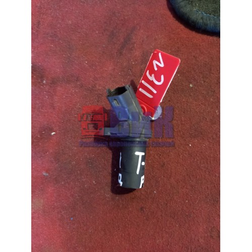 Датчик оборотов двигателя (распредвала) Renault-T (108), 21426987