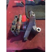 Ось коромысел DAF 106 в сборе (без горняка) (148)