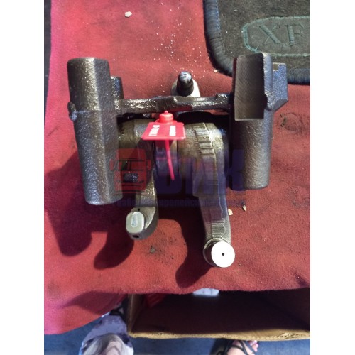 Ось коромысел DAF 106 в сборе (без горняка) (148), 1891926-2