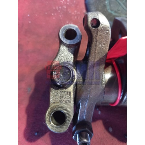 Ось коромысел DAF 106 в сборе (без горняка) (150), 1891926-2