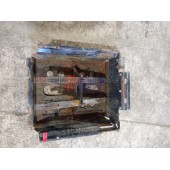 Ящик АКБ DAF 105 920032 в сборе с прижимными пластинами (991)