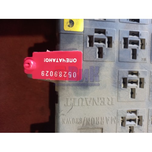 Блок предохранителей Renault MACK (029), 5010561943-3