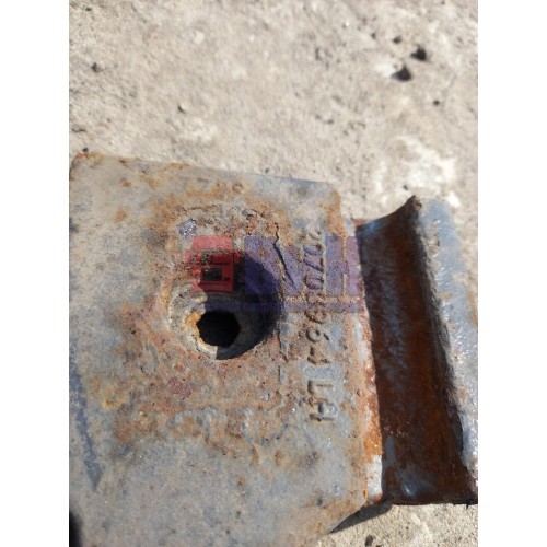 Кронштейн переднего амортизатора Volvo FM 657966 нижний LH (597), -1