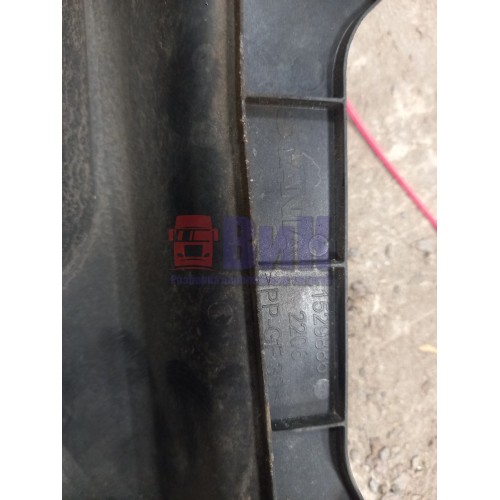 Экранная защита подножки Scania R440 248722 деф. RH  (296), 1529886-1