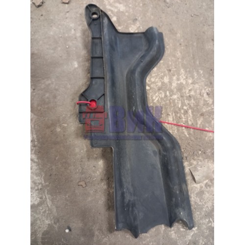 Экранная защита подножки Scania R440 248722 деф. RH  (296), 1529886-2