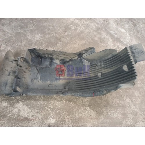 Подкрылок под кабину LH MAN TGA 490369 с деф. (009), -5